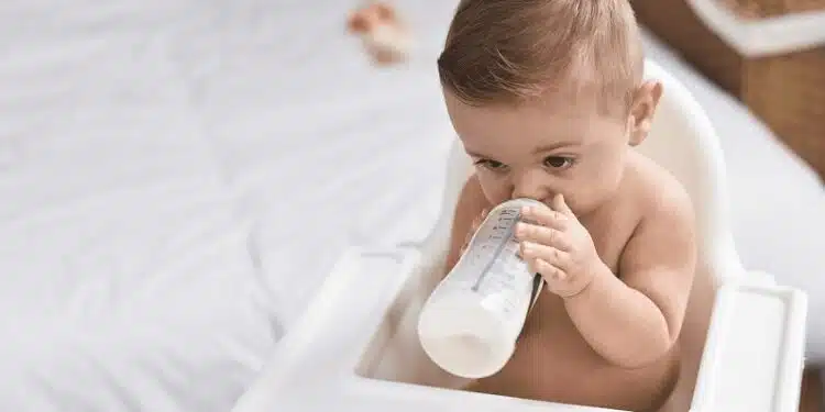 Le lait bébé : un soutien nutritionnel essentiel pour les tout-petits